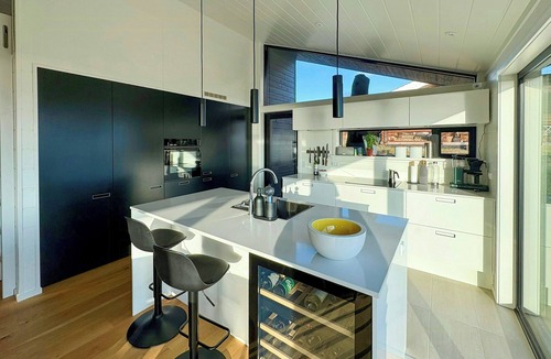 Odsherred Kommune House | Idyllic modern house overlooking Lammefjord