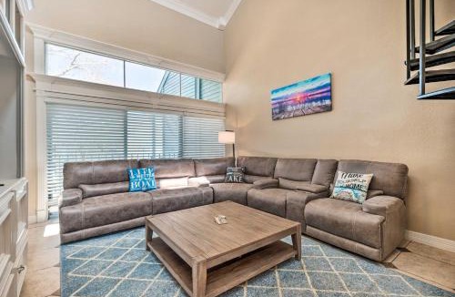Walden on Lake Conroe House | Idyllic Montgomery Condo w/Pool & Lake View!