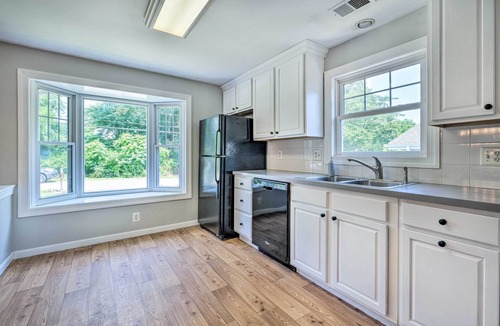Green Haven Cottage | Idyllic Pasadena Retreat With Garden + Hot Tub!