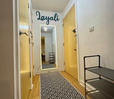 Gascoigne Apartment | Idyllic Riverside Retreat