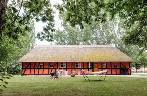 Maribo House | Idyllic romantic "hospital" in nature
