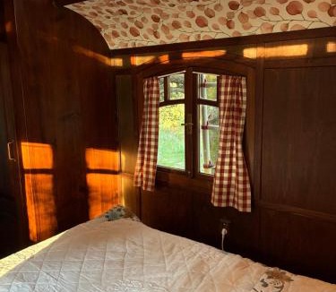 Les Assions Other | Idyllic Roulotte