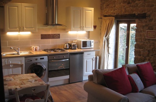 Pleuville Cottage | Idyllic Rural Romantic Retreat