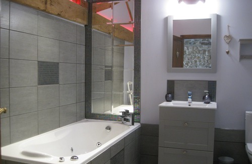 Pleuville Cottage | Idyllic Rural Romantic Retreat