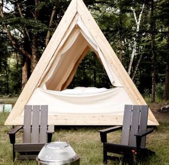 North Woodstock House | Idyllic Safari Tent with Sauna and Amazing Views in North Woodstock, New Hampshire