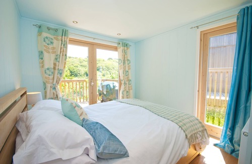 St. Agnes Cabin | Idyllic Setting On Valley Side 500yds To The Beach