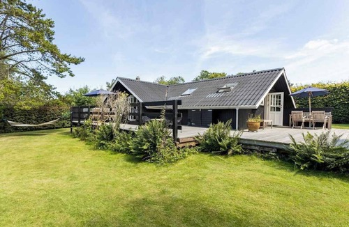Tisvildeleje House | Idyllic summer house close to beach and forest
