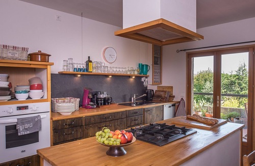 Cabrerolles Villa | Idyllic Villa Set Amongst Vineyards With Private Pool
