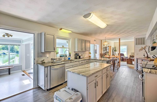 Reedville House | Idyllic Waterfront Home w/Game Room & Dock