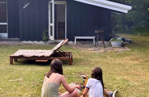 Frederiksvaerk House | Idyllic wooden cabin with fireplace near Tisvilde