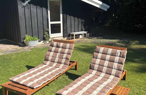Frederiksvaerk House | Idyllic wooden cabin with fireplace near Tisvilde