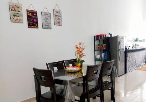 Ayer Panas House | iERYN HOMESTAY