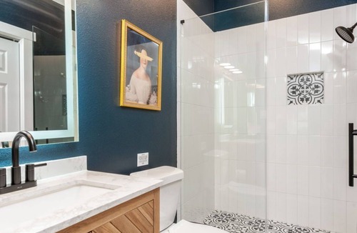 Eastside Promise Neighborhood House | IG-Worthy-SA Oasis: Heated Pool+Hot Tub+Fire Pit+Movie Room