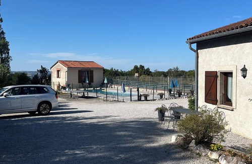 Durfort House | II Semi-detached house near the beach on Lake Saint Ferréol
