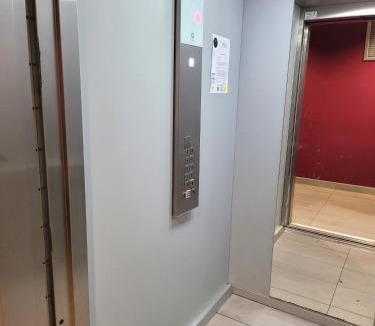 Center Apartment | III Appart 2 Pièces, Neuf 200 m de Gare Parking Netflix Evry Courcouronnes