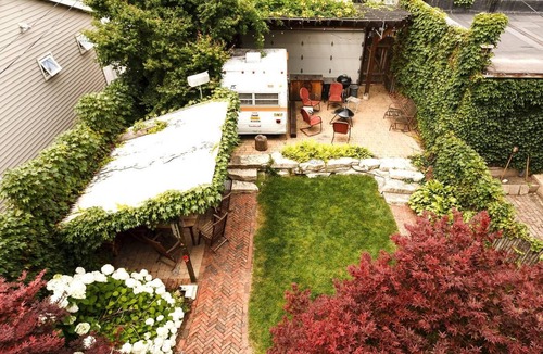 Smith Park Apartment | iKlektik House/Robin