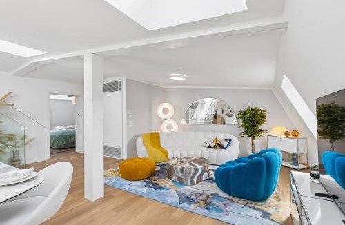 Old Town Apartment | Ikon Penthouse Rooftop, AC, Lake & Mountain View