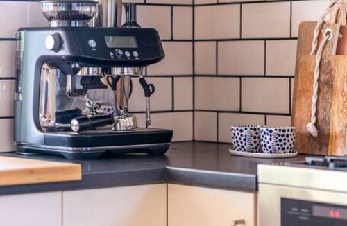 Henley Beach House | ★Il Cappano Rosa★✔Beachside✔WiFi✔Espresso✔Unique