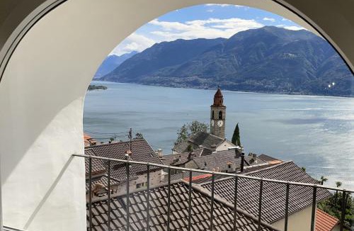 Ronco sopra Ascona House | Il Nido by Fewotessin