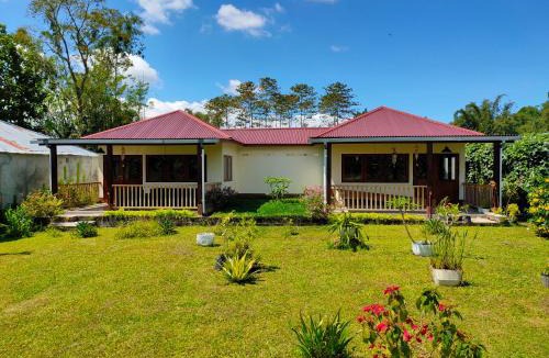 Tomohon Ski Chalet | Ilasan cottage.
