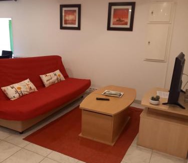 Ploubezre Apartment | Ile breizh