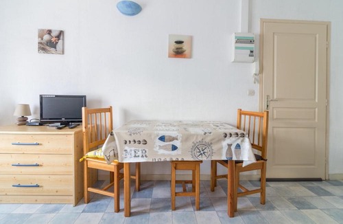 Rochefort Apartment | ile de Nole