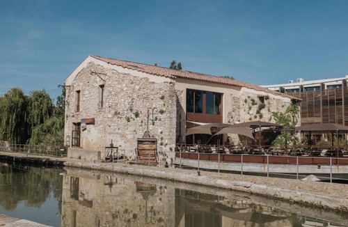 Narbonne Apartment | Ile du Gua Suites