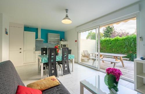 Saint-Simon-de-Bordes Apartment | Ile Madame