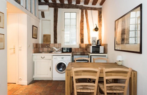 Les Iles Apartment | Île Saint-Louis apartment