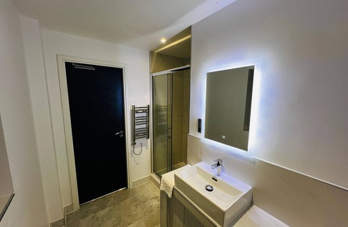 Valentines Hotel | Ilford Grand Hotel