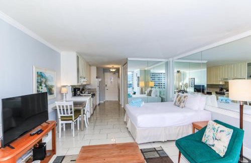 Waikiki House | Ilikai Marina 987