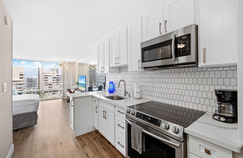 Waikiki Apartment | Ilikai Marina Vacations