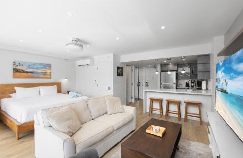 Waikiki House | Ilikai Tower 438