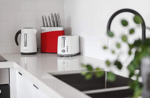 Cheltenham Apartment | Ilixir Apartments by Ready Set Host