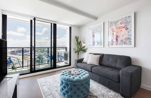Cheltenham Apartment | Ilixir Apartments by Ready Set Host