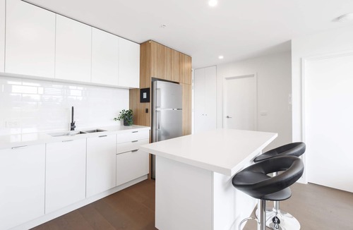 Cheltenham Apartment | Ilixir Apartments by Ready Set Host