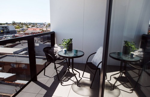 Cheltenham Apartment | Ilixir Apartments by Ready Set Host