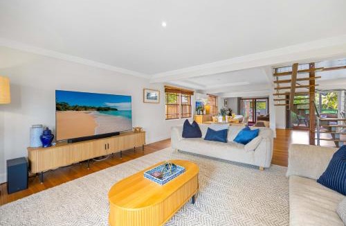 Camden Head House | Illalangi - views, pool, walk to beach