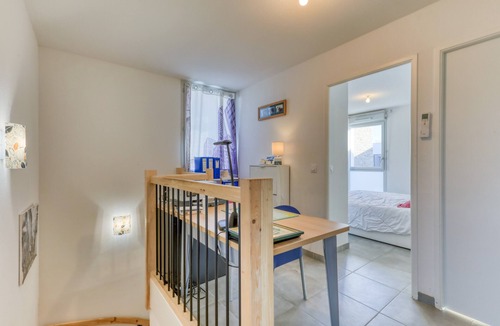 Jacou Bed & Breakfast | Illiade Room in Shared Villa with Pool and Terrace