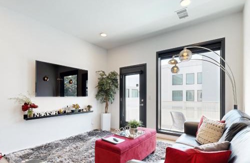 Edgehill Apartment | Illume 319