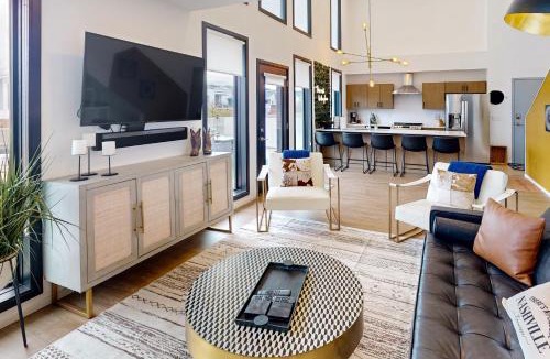Edgehill Apartment | Illume 407