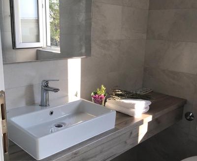 Cove Makarac (Milna) Resort | Illyrian Resort
