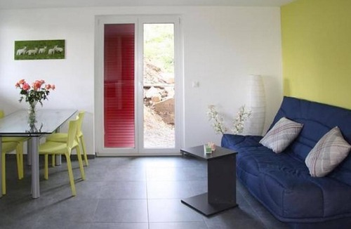 Chardonne Apartment | im Bauernhaus by Interhome