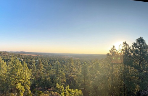 Timberland Acres Cabin | ImageKiwi Hilltop Retreat: 3-Bedroom Cabin with Stunning Views, Wi-Fi, & AC.