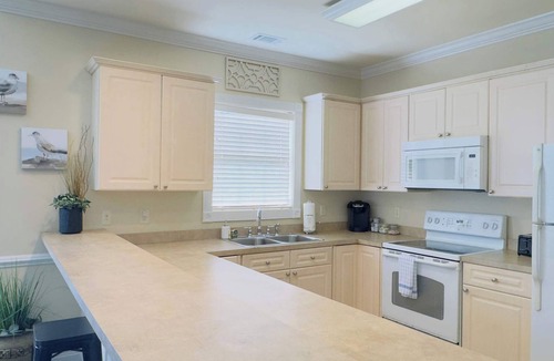 Central Myrtle Beach Condo | Imagine #2 your vacation at this beautiful condo