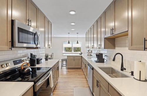 Downers Grove House | Imagine… 5 Brs/Game Room