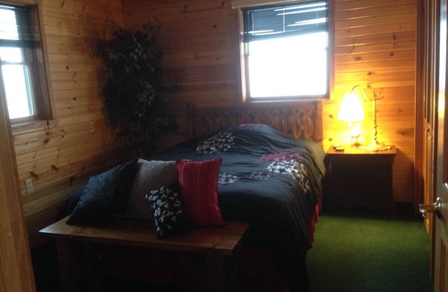 Somerdale Cabin | Imagine Family/Farm/Fun -Kids Outdoor Adventures, Hiking, Fishing, BonFire, Cows