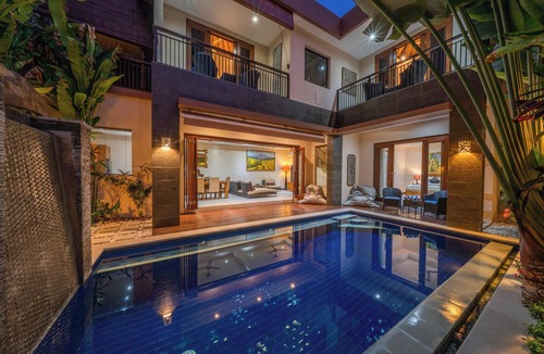 Central Seminyak Villa | Imagine Your Family Renting a Luxury 3 Bedroom Holiday Villa Close to Kabupaten Badung Double Six Beach