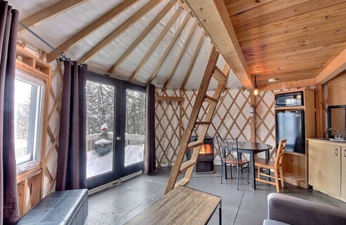 Saint-David-de-Falardeau Ski Chalet | Imago Village