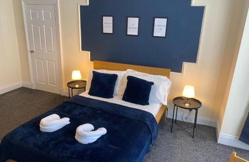 Westoe Apartment | Imeary -3 Bdrm Sleeps 5 Contractor Accommodation